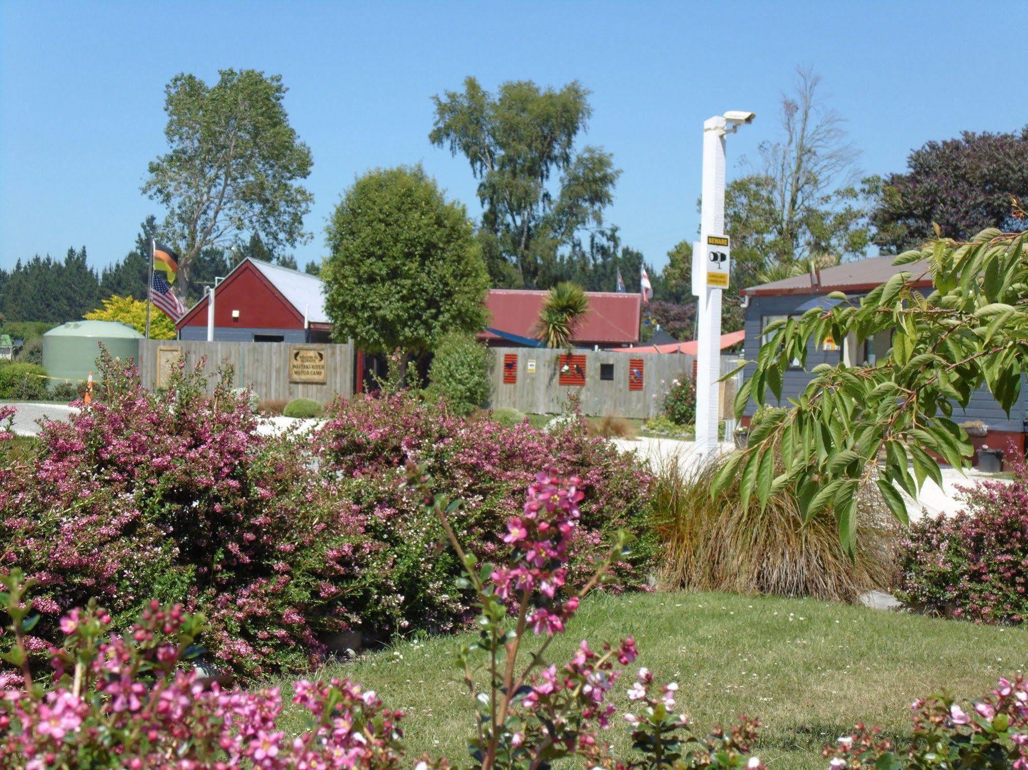 Glenavys Waitaki River Motor Camp ภายนอก รูปภาพ